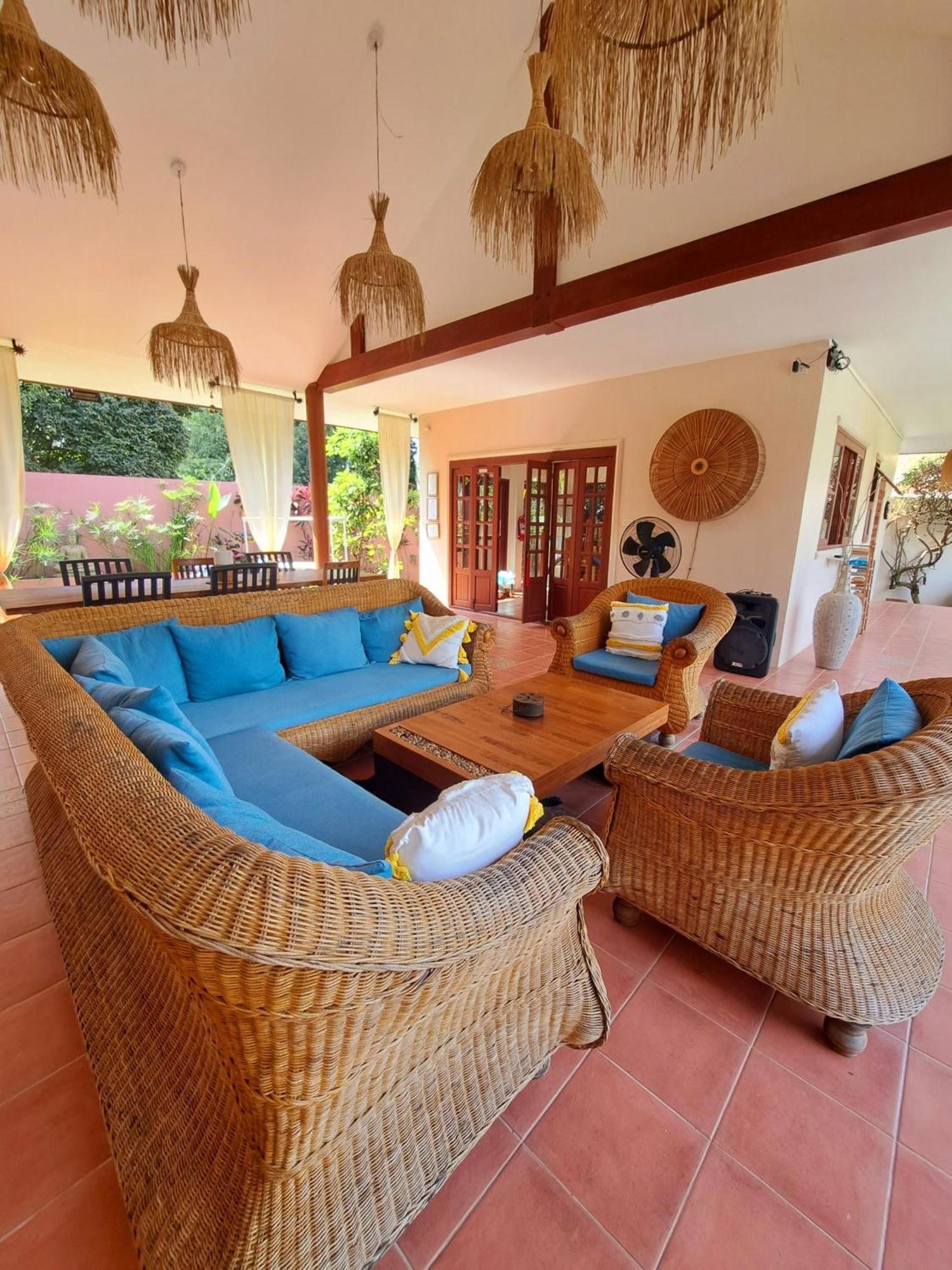 Laura Guest House-Adult Only- Hua Thanon  Exterior photo