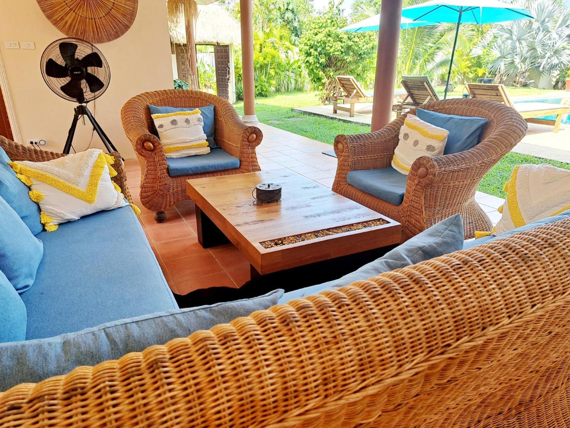 Laura Guest House-Adult Only- Hua Thanon  Exterior photo