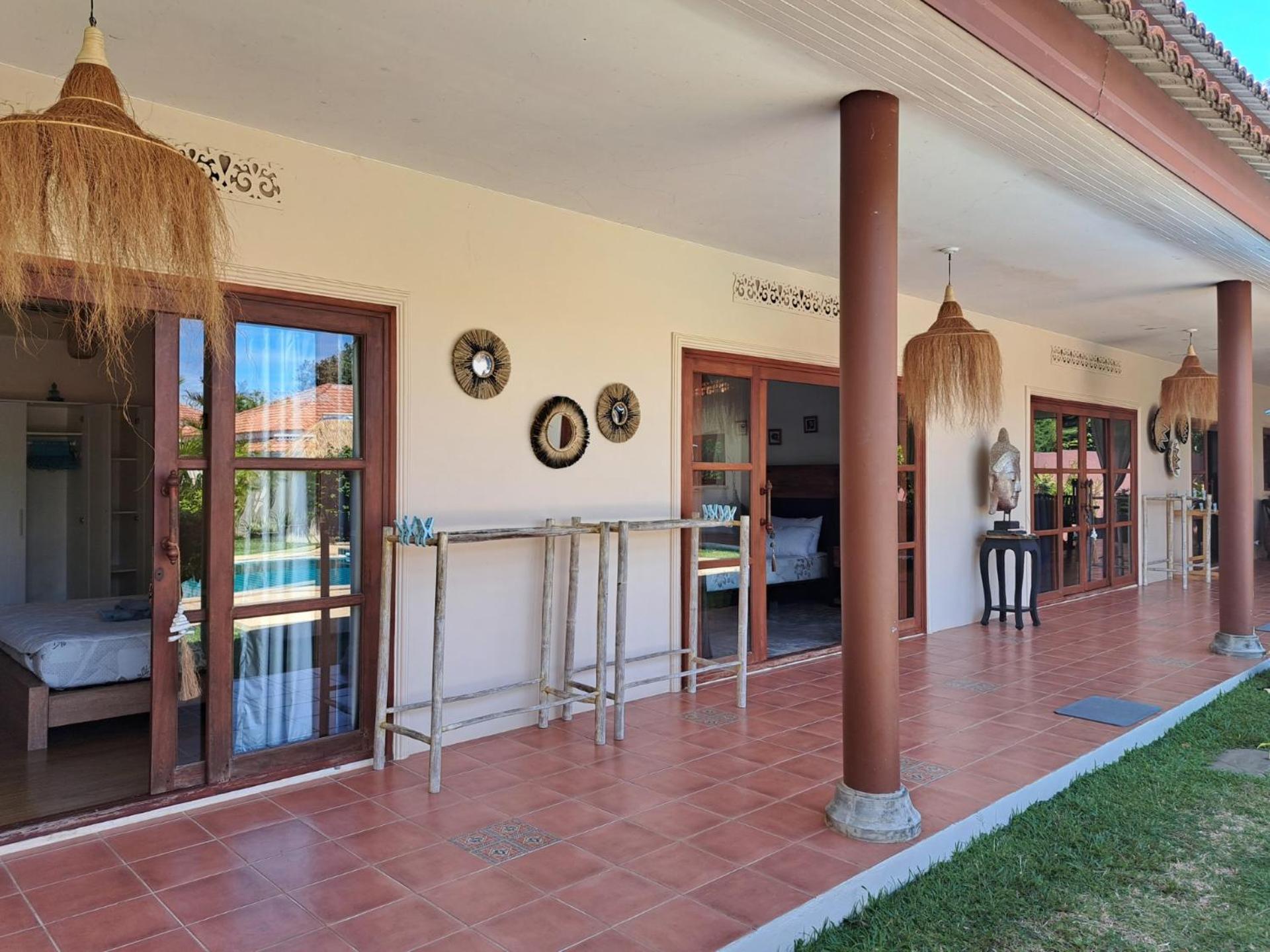 Laura Guest House-Adult Only- Hua Thanon  Exterior photo