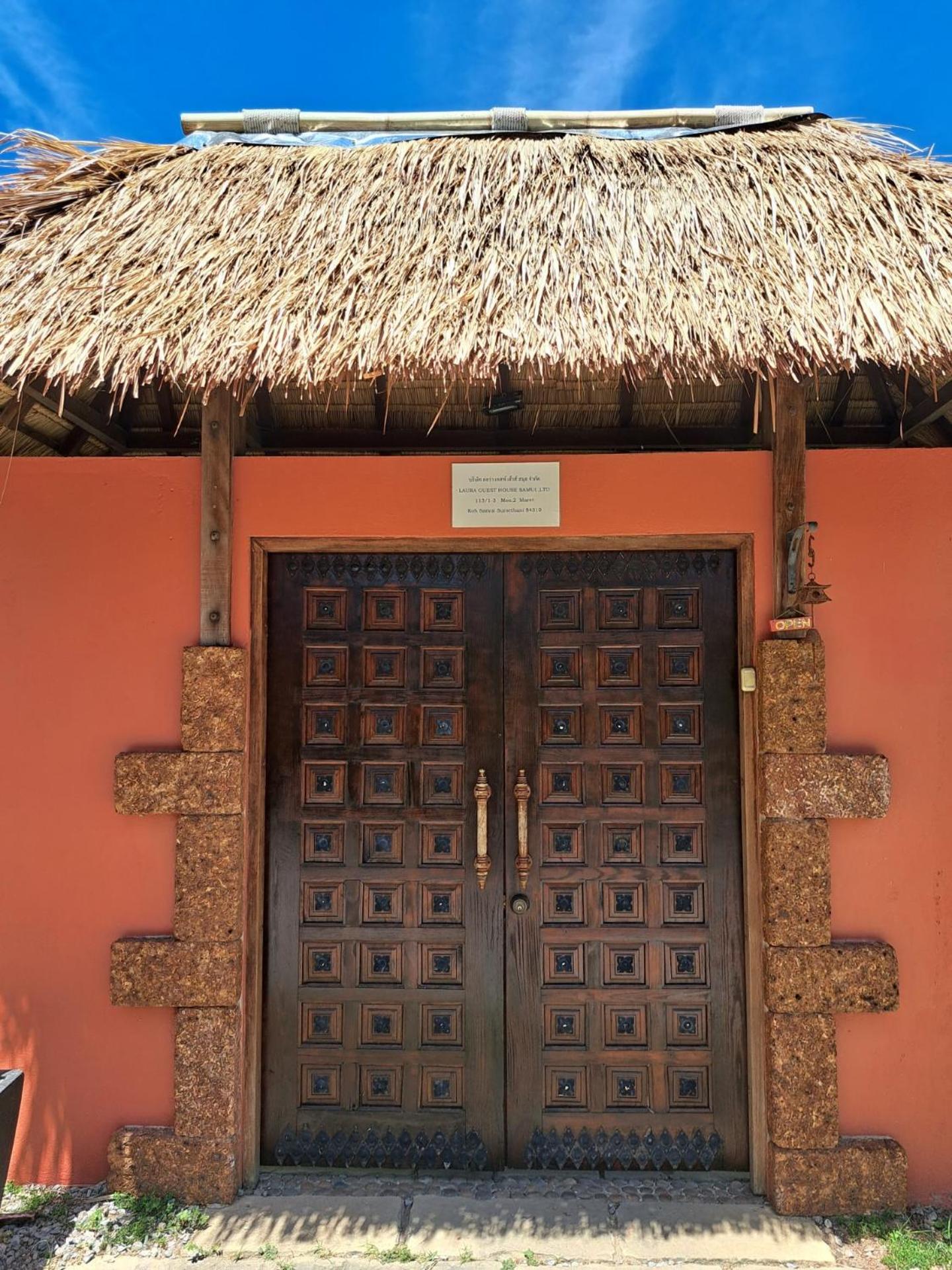 Laura Guest House-Adult Only- Hua Thanon  Exterior photo